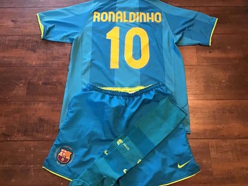 2007 2008 Barcelona Ronaldinho Away Full Kit Adults