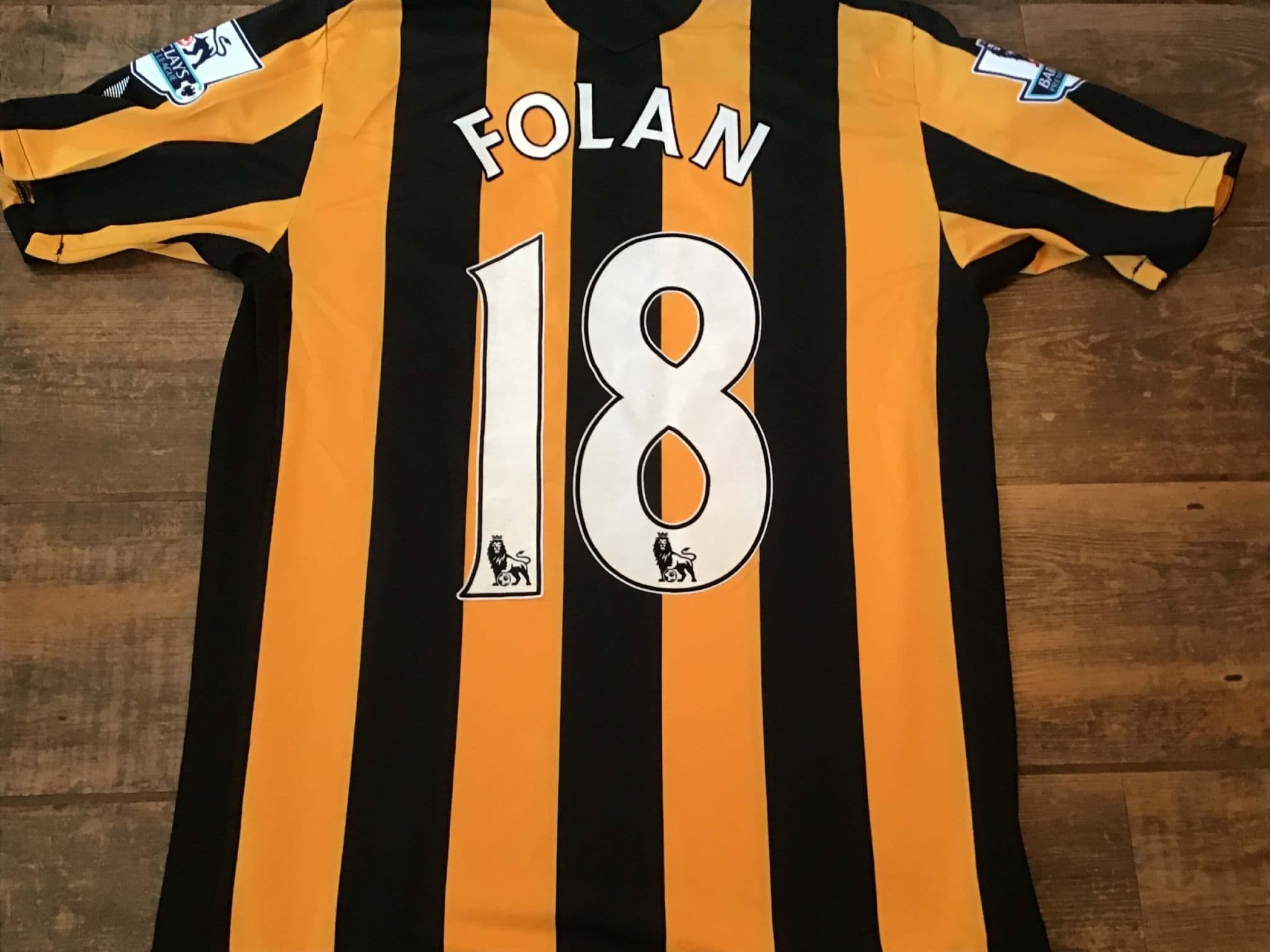 Classic Football Shirts | 2008 Hull City Vintage Old Soccer Jerseys