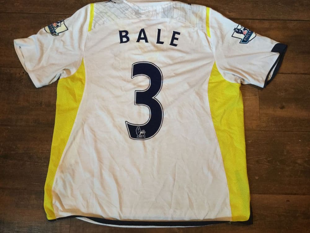 Maillot rétro TOTTENHAM 2009 BALE - Les Voyages En Ballon Maillot rétro TOTTENHAM 2009 BALE - Les Voyages En Ballon