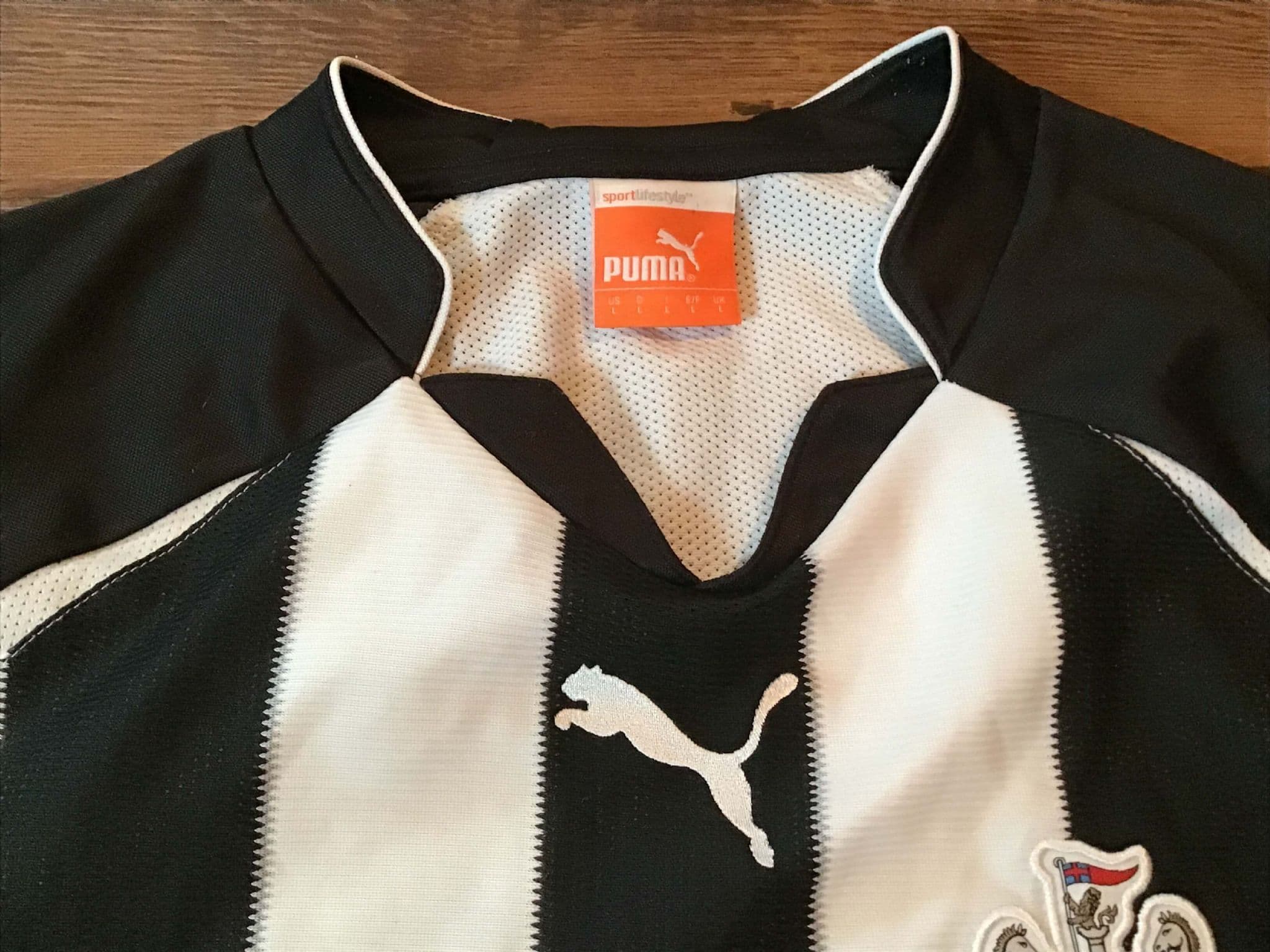 Classic Football Shirts | 2010 Newcastle United Vintage Old