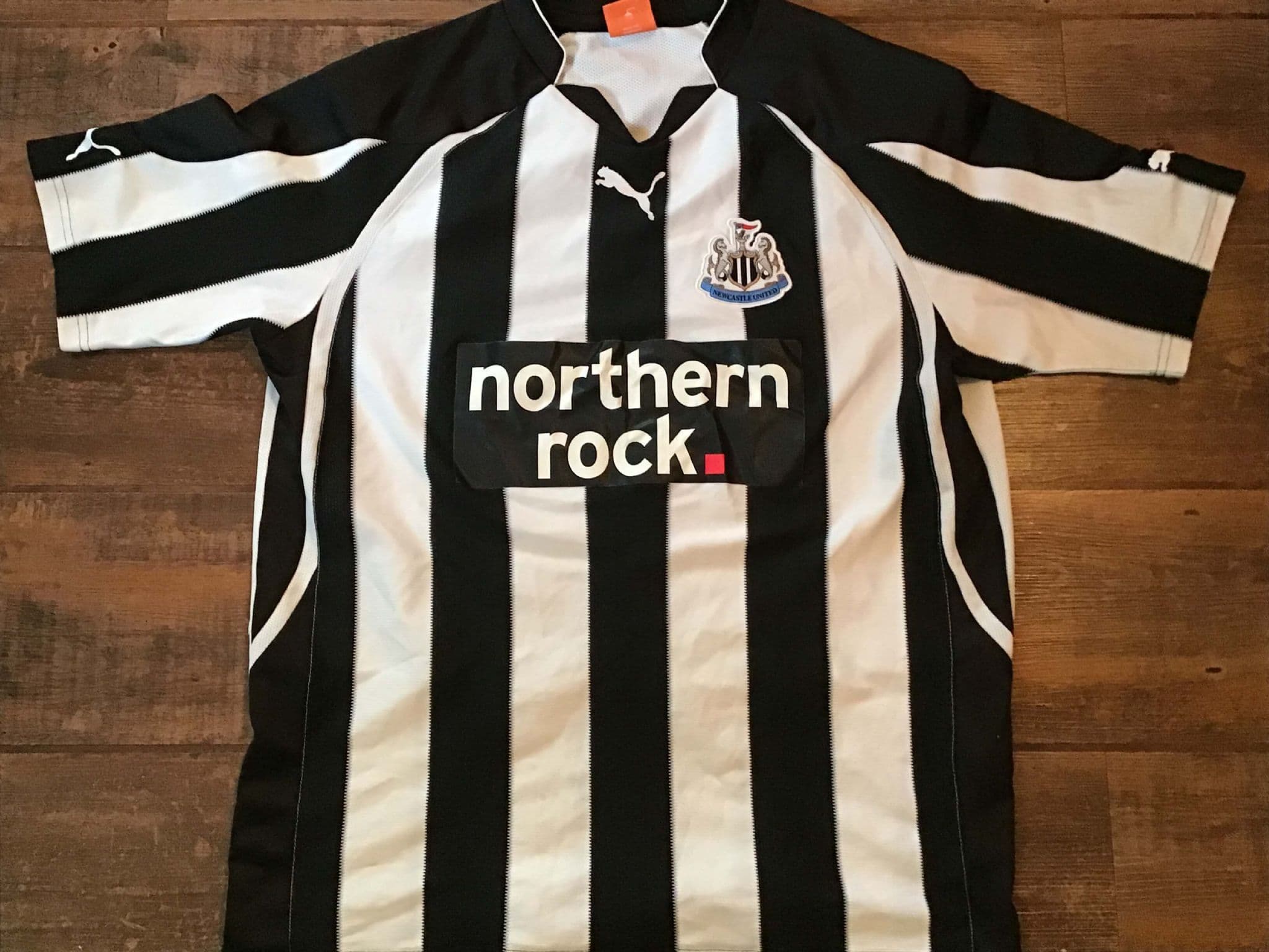 Classic Football Shirts | 2010 Newcastle United Vintage Old