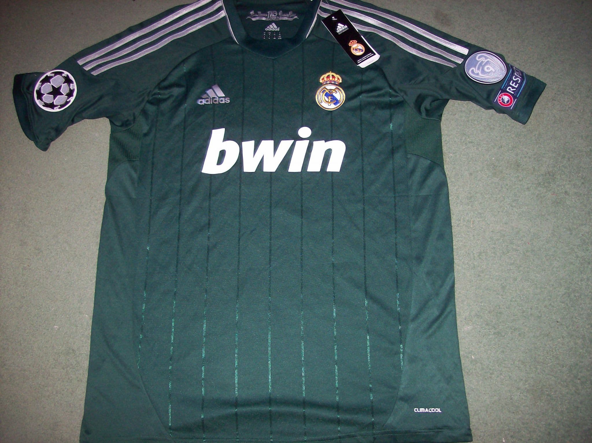 FLOCAGE OFFICIEL REAL Madrid 2023/2024 Arda Guler Dom EUR 20,00 - FR