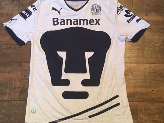 Global Classic Football Shirts |  2004 Unam Pumas | Old Vintage Soccer Jerseys :