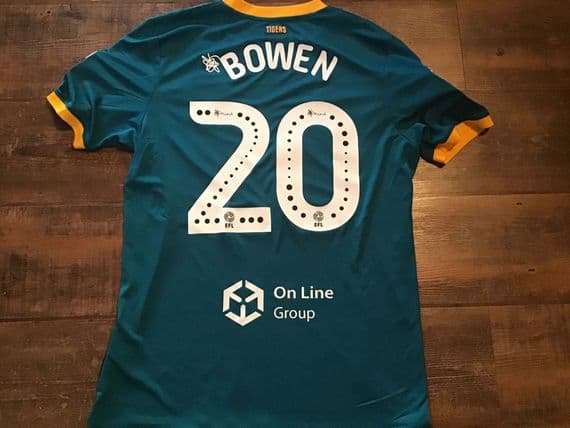 Classic Football Shirts | 2019 Hull City Old Vintage Soccer Jerseys