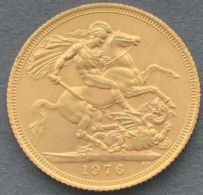 1976 Gold Sovereign coin