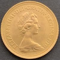 1978 Gold Sovereign coin  in a Luxury Wooden Case