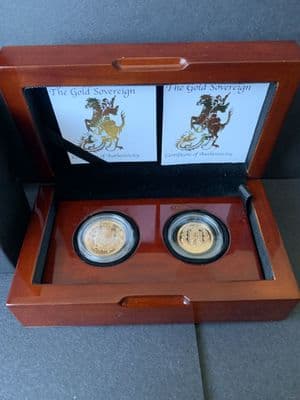 2002  Full  & Half Gold Sovereigns  in a  Luxury Wooden Case