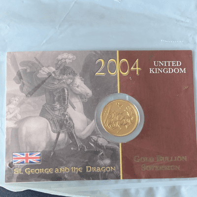 2004 Gold Sovereign In Display Card Sealed