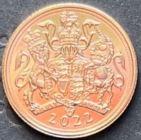 2022 Platinum Jubilee  Full Gold Bullion Sovereign in a  Luxury Wooden Case