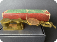 Simmons Antique  Brass Sovereign Rocker  Coin Scale Boxed