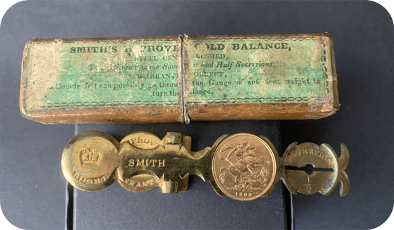 Smiths Antique Brass Sovereign Rocker  Coin Scale Boxed