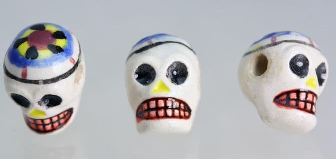 SKG05 PAINTED GLAZED SKULL from 0.25p each