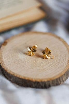Alex Monroe | Lucky Clover Stud Earrings | Gold-Plated