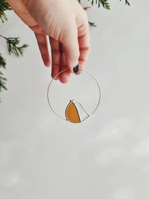 Alexa Braud | Stained Glass Robin in Hoop