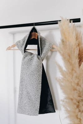 Avril Clarke | Bouclé Grey & Black Long Scarf