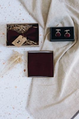 Belfast Bow Company | Bowtie Cufflinks Pocket Square | Burgundy Linen