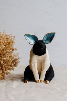 Gin Durham | Sitting Pig Sculpture