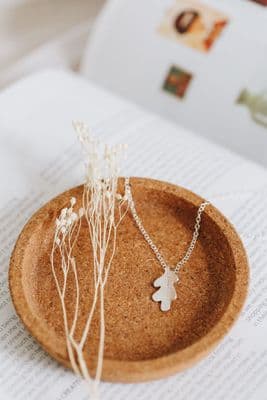 Joanne Tinley | Oak Leaf Pendant