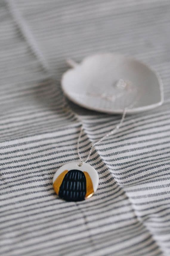 Karen Risby Ceramics | Sterling Silver & Porcelain Abstract Oval Pendant