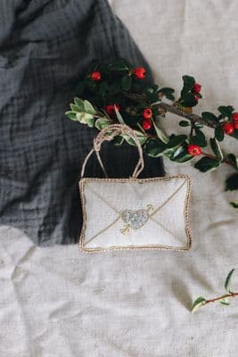 Katie Larmour | Irish Linen Love Letter