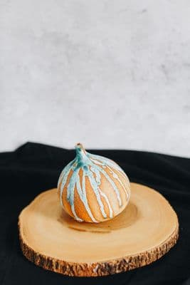 Kirsti Brown Sea Surf Spherical Bottle | Medium