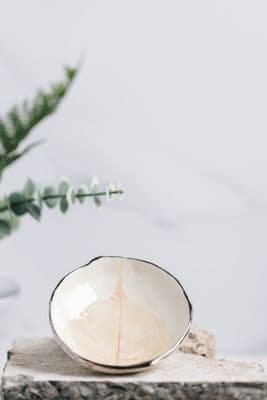 Nicola Briggs | Leaf Trinket Dish | Natural