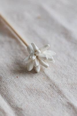 Purely Porcelain | Cornflower Reed Diffuser Flower
