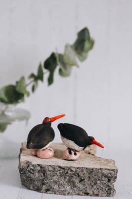 Rob Whelpton | Small Oyster Catcher Raku Sculpture