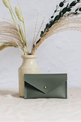 Studio Lowen | Khaki Sage Leather Card Purse