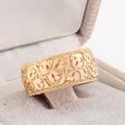 Antique 9Ct Gold 4.2g Floral Engraved Patterned Wedding Ring / Band