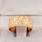 Antique 9Ct Gold 4.2g Floral Engraved Patterned Wedding Ring / Band