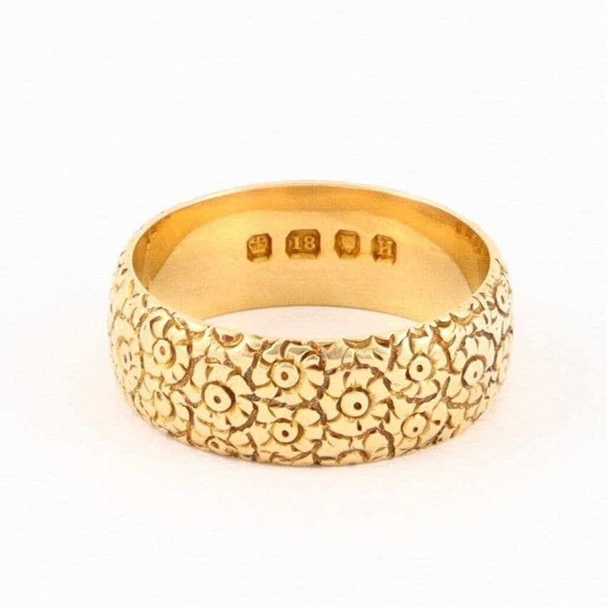 Antique Solid 18Ct Gold 8.5g Floral Engraved Patterned Wedding Ring / Band