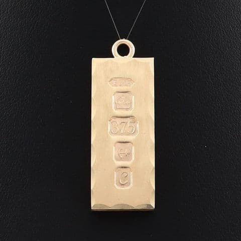 Vintage Solid 9Ct Gold 32g Scalloped Edge Ingot Pendant c 1977