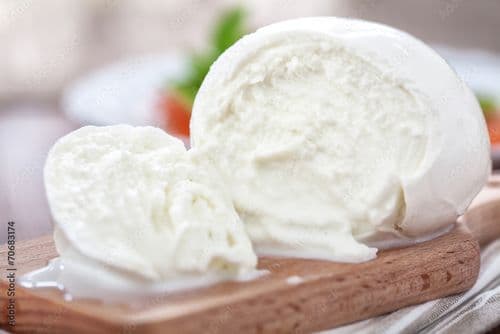 Buffalo Mozzarella (Balls, Treccia, Zizzona, Figliata)