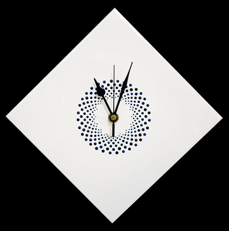 28cm Circle Swirl Diamond Wall Clock, White