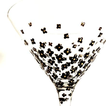 Gill's Cocktail Glass 'Black Pansy'