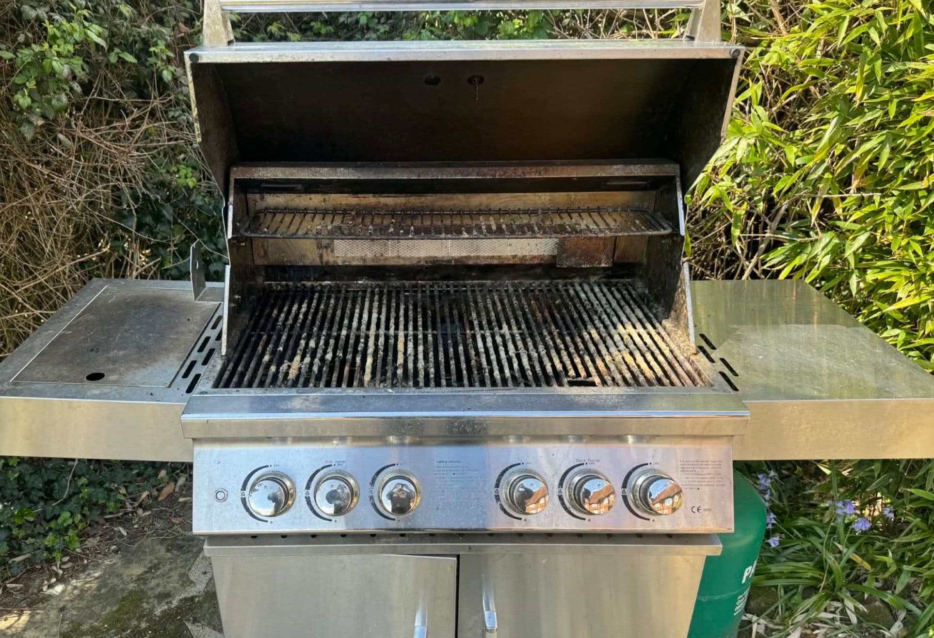 BBQ before deep clean