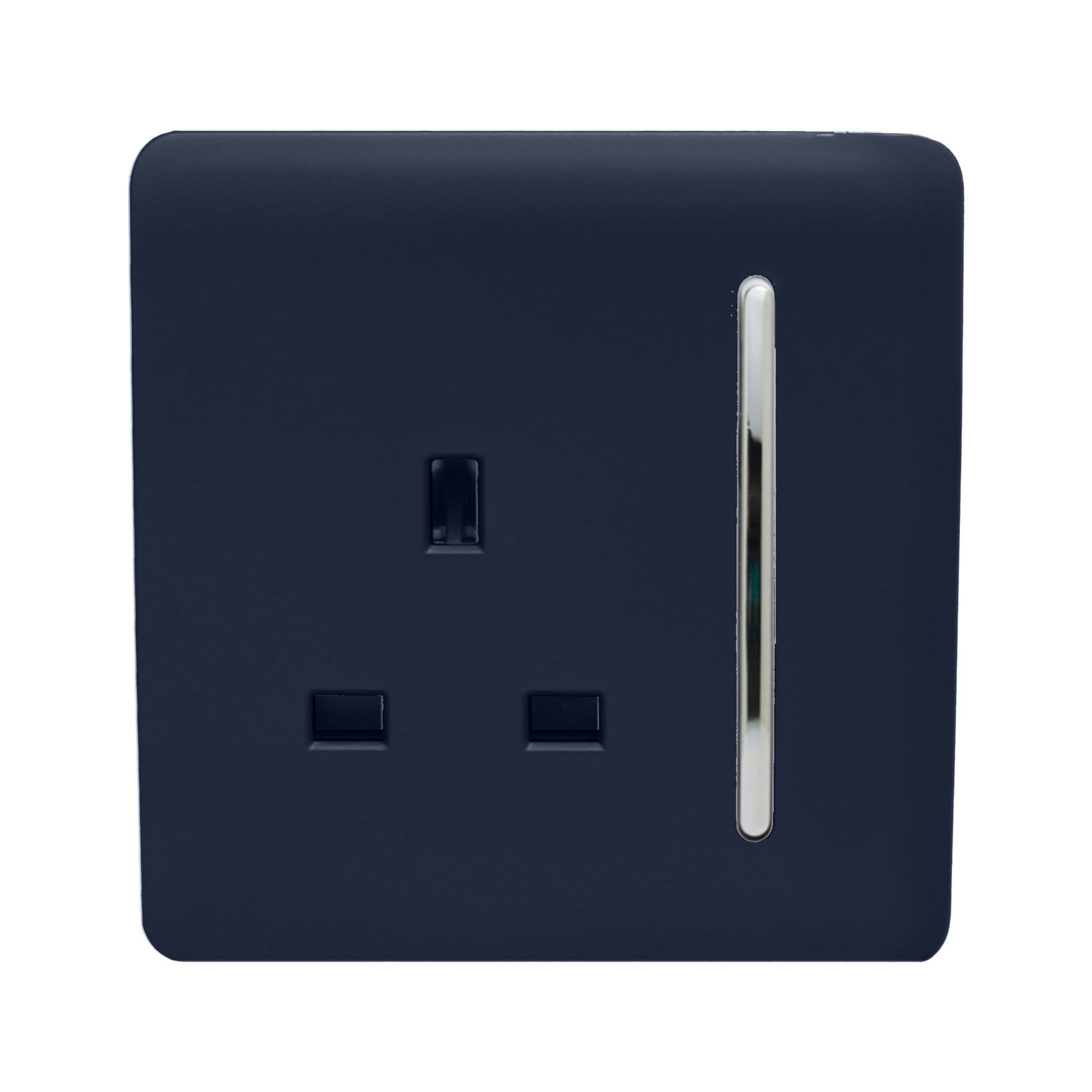 1 Gang 13 Amp Switched Plug Socket