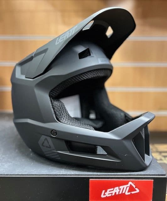 Leatt Gravity 1.0 MTB Helmet - MATTE BLACK