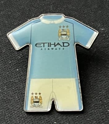 Manchester City Home Kit Retro Pin Badge