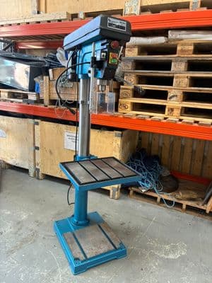 SCANTOOL 25A PILLAR DRILL - 3 PHASE - 32mm- MT4, WITH CHUCK AND GUARD