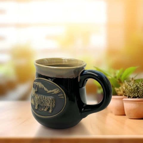 Stoneware Mug with Highland Cow - Black PT1010 - Gift Set of 1,2 & 4