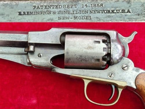A fine AMERICAN CIVIL WAR ERA Remington 1858 New Model Army .44 cal revolver. Ref 4291.