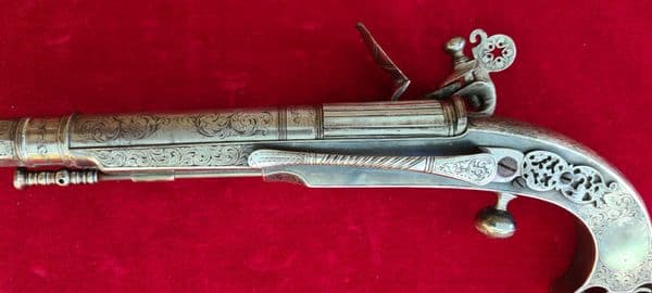 A rare Scottish Highlander's metal flintlock pistol. Made by MARSHALL  of EDINBURGH. Ref 3421.