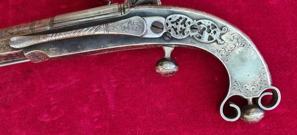 A rare Scottish Highlander's metal flintlock pistol. Made by MARSHALL  of EDINBURGH. Ref 3421.