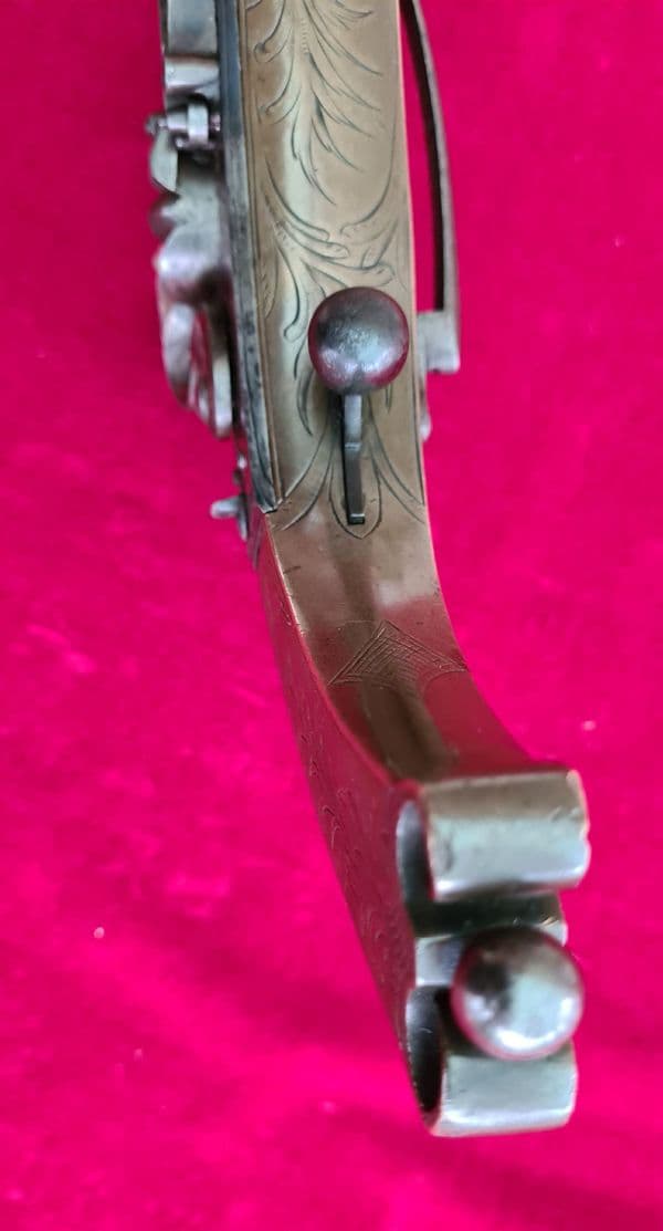 A rare Scottish Rams horn brass Highlander's flintlock pistol made by ROSS of EDINBURGH. Ref 3743