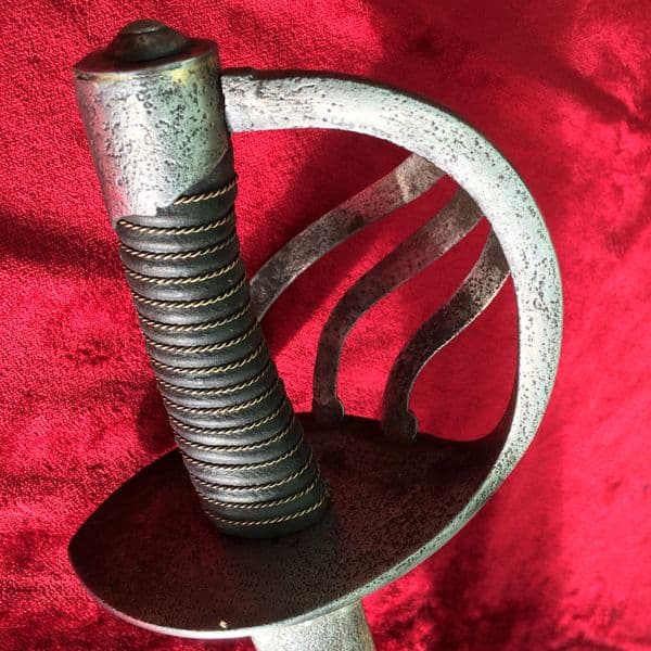 X X SOLD X X   French sword 1808-1815. Early pattern steel hilt. Complete with scabbard. Ref 8638.