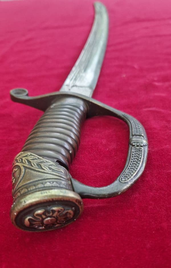 X X X  SOLD  X X X RUSSIAN  Military sword, in original brass mounted leather scabbard. Ref 4210