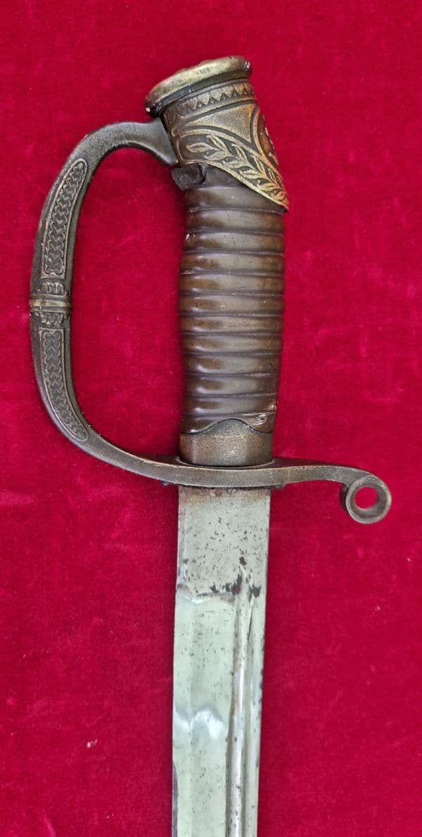 X X X  SOLD  X X X RUSSIAN  Military sword, in original brass mounted leather scabbard. Ref 4210