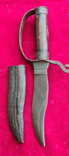 X X X SOLD X X A Rare American Civil War fighting Bowie style knife. Very good Condition. Ref 3702.